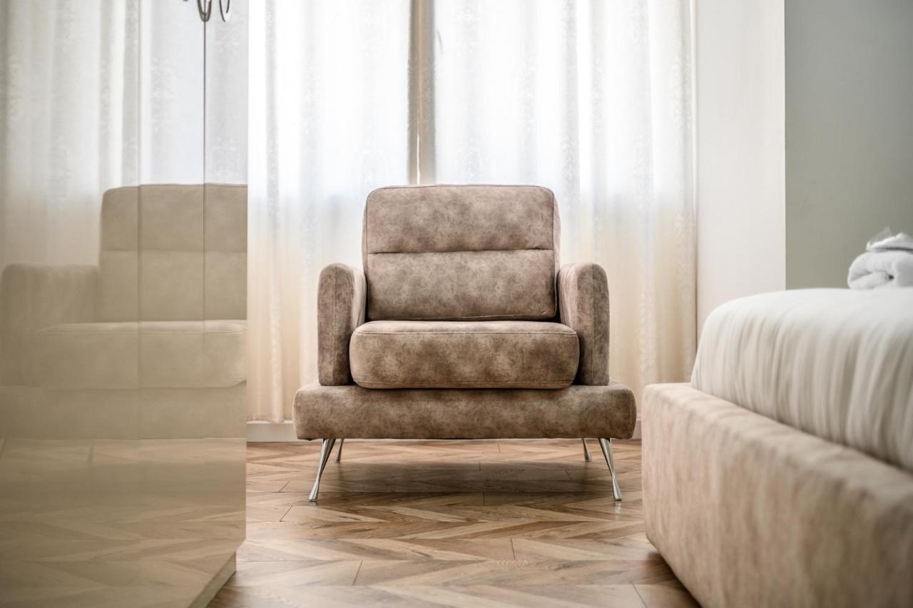 Miku Apartments-Luxury City View At Wilson Square Tirana Bagian luar foto